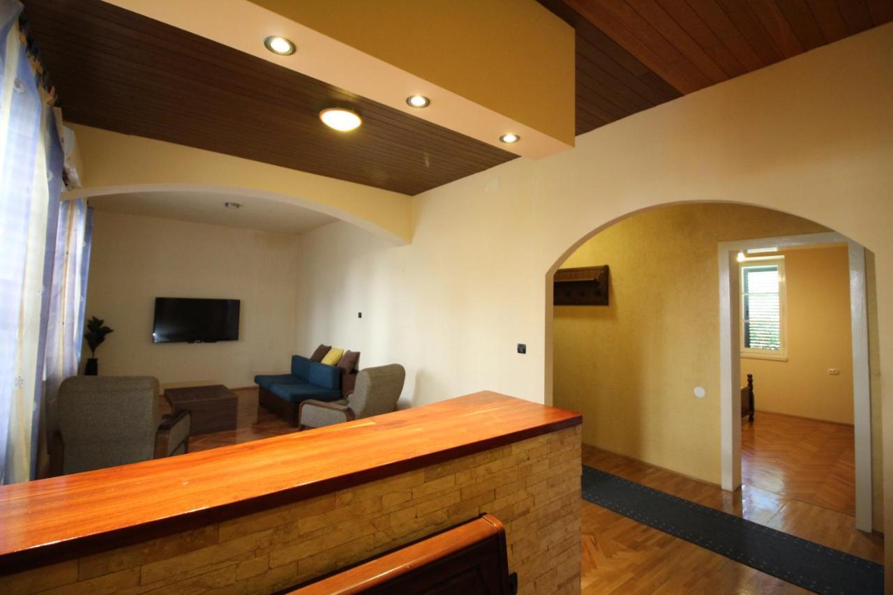 Center1 Villa *