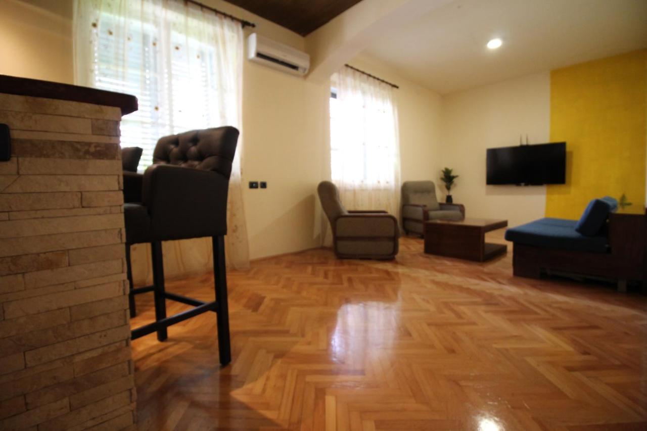 Center1 Villa *